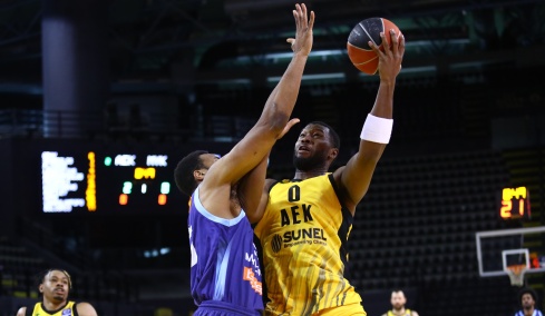 Απολαυστική ΑΕΚ, 90-65 την Μύκονο με ηγέτες Γκρέι και Μπάρτλεϊ, δείτε βίντεο
