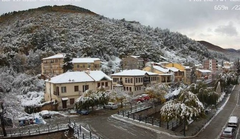 Χιόνια στην καρδιά της άνοιξης - Στους -4 το πρωί στο Καϊμακτσαλάν, στα λευκά το Νυμφαίο