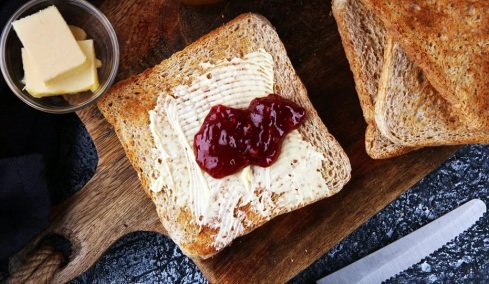 Το πρωινό που καθορίζει πώς θα φάμε όλη την ημέρα