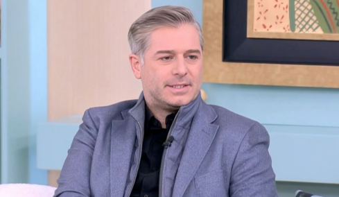 Αλέξανδρος Μπουρδούμης για την προσωπική του ζωή: Δεν ψάχνω κάτι, οδεύω στα 50, έχω κι ένα παιδί και είμαι δύσκολη περίπτωση