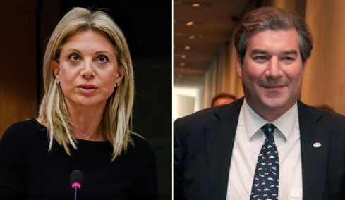 Καρυστιανού κατά Καραχάλιου: Πρέπει να εξεταστεί από ψυχίατρο - Έχω πνευματικό και ηγουμένη, αλλά δεν ξέρω πώς τα έμπλεξε με τα παραθρησκευτικά