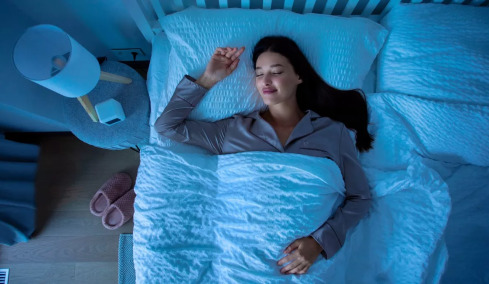 Ποια είναι η ιδανική θερμοκρασία ύπνου για υγιή καρδιά, σύμφωνα με τους ειδικούς
