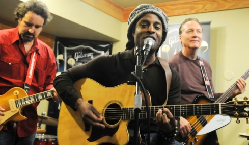 Πέθανε σε ηλικία 50 ετών ο Τζον Φορτέ, συνεργάτης των Fugees και υποψήφιος για Grammy 