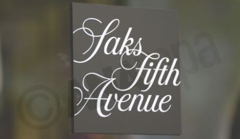 Saks Global: Από την πολυτέλεια στην χρεοκοπία – Η κατάρρευση μετά την εξαγορά της Neiman Marcus 
