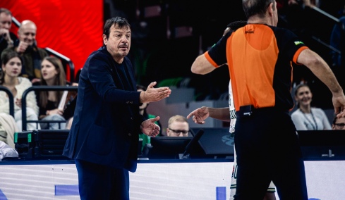 Εργκίν Αταμάν: «Δεν είχαμε απάντηση στα σουτ της τελευταίας περιόδου, έπαιξαν καλύτερα και κέρδισαν»
