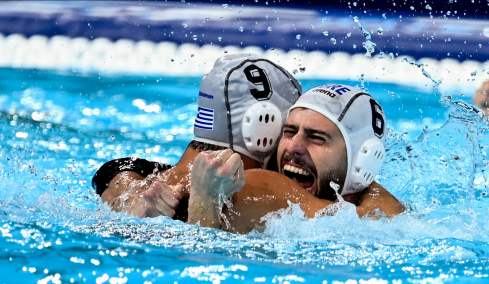 Ελλάδα - Κροατία 11-10: Αλύγιστη και με παίκτη λιγότερο και φουλ για μετάλλιο στο Βελιγράδι