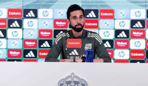 Αρμπελόα: «Καταλαβαίνω την απογοήτευση, αλλά ζητώ απ’ τον κόσμο να σταθεί δίπλα μας»
