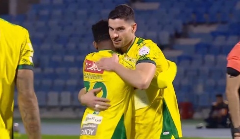 Ελληνικό «σόου» στη Σαουδική Αραβία: Μασούρας και Φορτούνης με τρία γκολ οδήγησαν την Αλ Καλίτζ στον θρίαμβο, δείτε βίντεο
