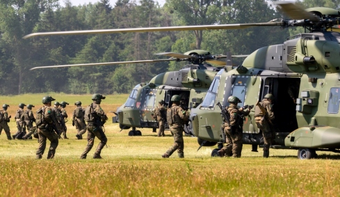 Ώρα να εγκαταλειφθεί ο Τραμπ; Οι επιλογές που εξετάζουν οι Ευρωπαίοι για να σώσουν τη Γροιλανδία 