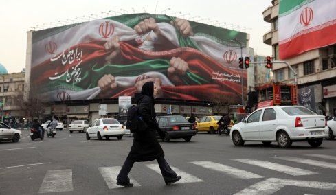 Πόλεμος, διπλωματία ή εξέγερση: Τα σενάρια για το μέλλον του Ιράν μετά τις απειλές Τραμπ