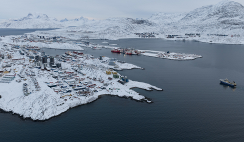 Γροιλανδία: Οι πάγοι λιώνουν, νέες οδοί ναυσιπλοΐας ανοίγουν, η αξία της εκτοξεύεται - Ο Τραμπ και οι επιδιώξεις Κίνας, Ρωσίας