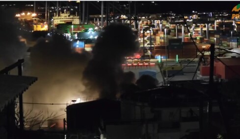 Δείτε βίντεο: Φωτιά στα Καζάνια στο Πέραμα 
