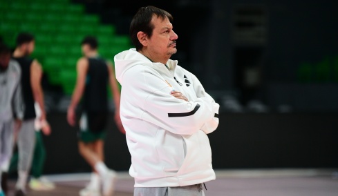 Γραπτή δήλωση Άταμαν: «Να παίξουμε επιθετικά με τη Μπασκόνια, χρειαζόμαστε τη στήριξη όλων των φιλάθλων μας»
