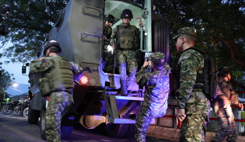 Κολομβία: Σχεδόν 30 νεκροί σε συγκρούσεις μεταξύ δυο παρατάξεων ανταρτών