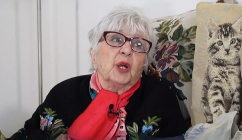 Η Έφη Παπαθεοδώρου αποκάλυψε ποια είχε προταθεί αρχικά για τον ρόλο της Θεοπούλας στο «Παρά Πέντε»