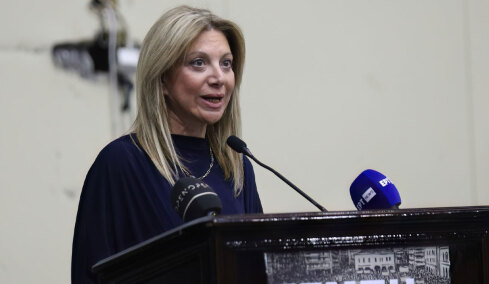 Θύελλα για την πρόεδρο Μαρία που άνοιξε θέμα αμβλώσεων: Το ζήτημα έχει λυθεί εδώ και δεκαετίες, θεμελιώδη δικαιώματα δεν αμφισβητούνται, της απαντούν