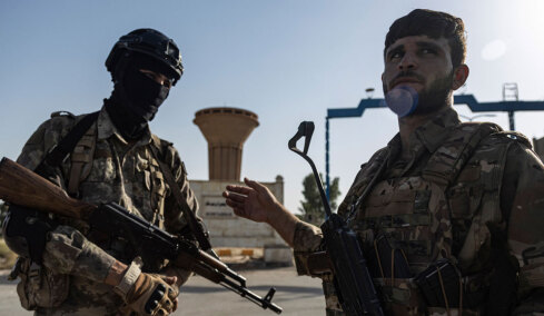 Η Δαμασκός ανακτά τον έλεγχο στη Βορειοανατολική Συρία: «Σάρωσε» τους Κούρδους σε δυο μέρες, πήρε τη Ράκα, το πετρέλαιο αλλάζει χέρια