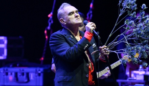 Ο Morrissey ακυρώνει και τρίτη συναυλία σε έναν μήνα λόγω προβλημάτων υγείας