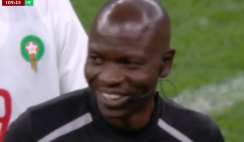 Κόπα Άφρικα: Ο διαιτητής του τελικού είχε φέρει το... χάος και εκείνος γελούσε, δείτε βίντεο