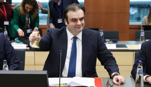 Πιερρακάκης στην πρώτη του συνεδρίαση ως πρόεδρος του Eurogroup: Να φέρουμε απτά αποτελέσματα και με ταχύτητα