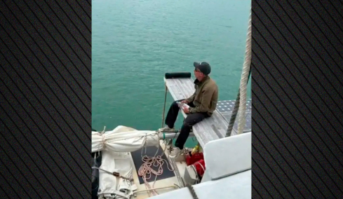 Αμερικανός ταξίδευε για μήνες με γιοτ για να συναντήσει Ρωσίδα που γνώρισε online και κατέληξε... στη φυλακή