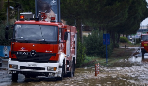Σε γενική επιφυλακή η Πυροσβεστική στην Αττική για την κακοκαιρία, οι αποφάσεις της διυπουργικής σύσκεψης 