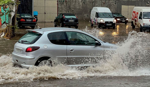 Και δεύτερο κύμα κακοκαιρίας με μεγάλα ύψη βροχής σε περιοχές που χτυπήθηκαν προβλέπει για αύριο ο Καλλιάνος, δείτε χάρτες