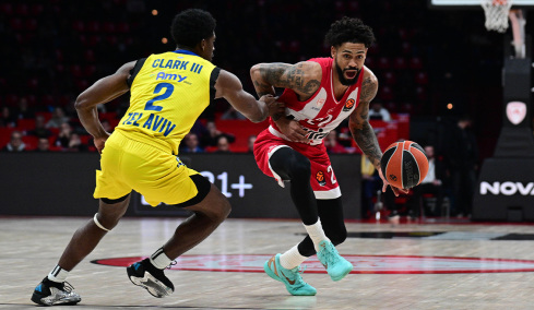 Ο Ολυμπιακός νίκησε με 100-93 τη Μακάμπι παίζοντας εκπληκτικό μπάσκετ στο πρώτο ημίχρονο