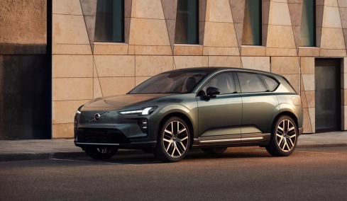 Ιδού το νέο Volvo EX60: To newsauto στην παγκόσμια πρεμιέρα στη Στοκχόλμη
