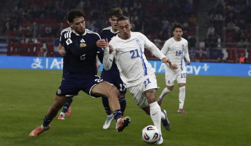  Κώστας Τσιμίκας: Στα ραντάρ της Νότιγχαμ Φόρεστ, σύμφωνα με το Athletic 