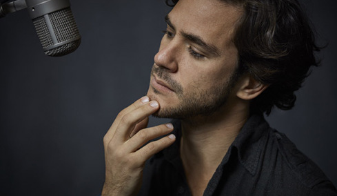 Jack Savoretti: Από την Αθήνα θα ξεκινήσει την ευρωπαϊκή περιοδεία του