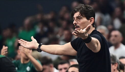 Γιαννακόπουλος: «Πότε θα επιβληθούν πρόστιμα στους συλλόγους όταν βρίζει ο κόσμος τους και δεν κάνουν τίποτα»
