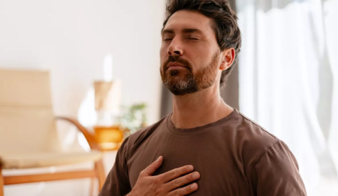 Πόσο γερασμένοι είναι οι πνεύμονές σας; Το απλό τεστ που δίνει την απάντηση – Γίνεται στο σπίτι
