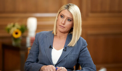 Στην εντατική η Σία Κοσιώνη: Έχει προσβληθεί από πνευμονιόκοκκο, δεν κινδυνεύει η ζωή της
