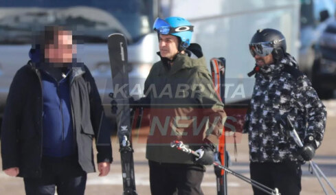 Στα Καλάβρυτα ο Κυριάκος Μητσοτάκης, επισκέφθηκε το χιονοδρομικό κέντρο 