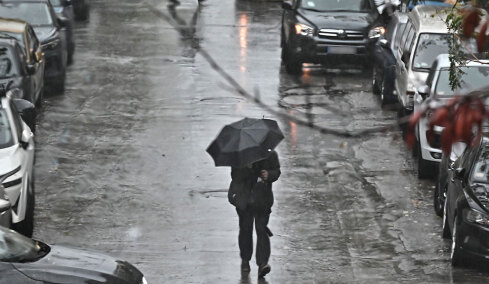 Νέο κύμα κακοκαιρίας με βροχές και καταιγίδες από το πρωί της Δευτέρας, θα πληγεί και η Αττική, «Red Code» για έξι περιφέρειες