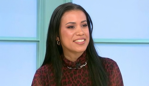 Eurovision: Αν και γεννήθηκα στην Κούβα, έχω γίνει ό,τι είμαι στην Ελλάδα, δήλωσε η φιναλίστ του ελληνικού τελικού, Rosanna Mailan 