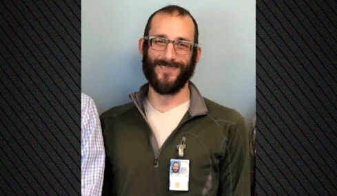 «Πείτε την αλήθεια για τον γιο μας»: Οι γονείς του Άλεξ Πρέτι μιλούν μετά τον θάνατό του από πράκτορα της ICE στη Μινεάπολη