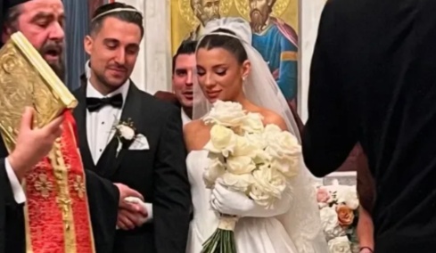 Παντρεύτηκαν Σάκης Κατσούλης και Μαριαλένα Ρουμελιώτη - Δείτε βίντεο και φωτογραφίες