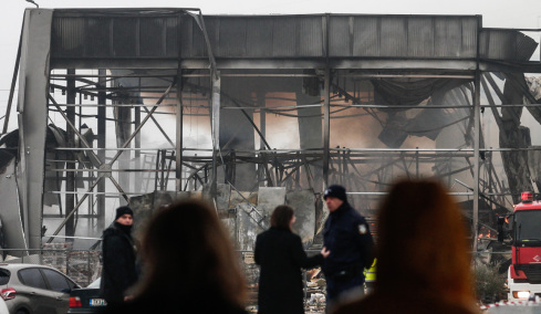 Λιγότερα άτομα δούλευαν στο εργοστάσιο της Βιολάντα τη στιγμή της έκρηξης λόγω της κοπής πίτας το προηγούμενο βράδυ