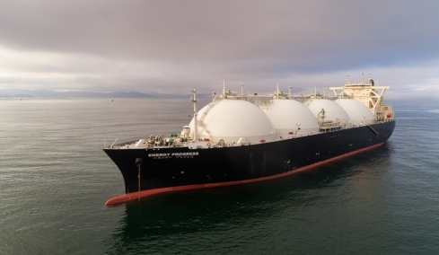 Η Ευρώπη στις συμπληγάδες του LNG: «Αντικαταστήσαμε μία τεράστια εξάρτηση με μία άλλη»