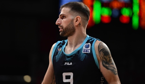 Αναδίπλωση Πετρόπουλου: Κατέβασε το προηγούμενο story και δίνει διευκρινίσεις για την ανάρτηση με τα «κομμένα φρένα»