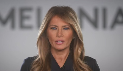 Ο Έλληνας πρέσβης στην Ουάσινγκτον διόρθωσε το «Μακεδονία» της Μελάνια Τραμπ, δείτε βίντεο
