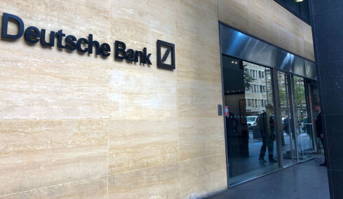 Έφοδος στα κεντρικά της Deutsche Bank: Έρευνα για ξέπλυμα μαύρου χρήματος, στο «κάδρο» και ο Αμπράμοβιτς