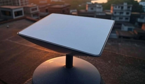 Starlink στο Ιράν: Πώς ο Έλον Μασκ έσπασε το ψηφιακό μπλακάουτ της Τεχεράνης