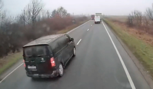 «Μπλόκαρε το τιμόνι κατά την προσπέραση» αποκάλυψε τραυματίας οπαδός του ΠΑΟΚ στον Έλληνα γιατρό που βρέθηκε στο νοσοκομείο μετά το φονικό τροχαίο