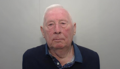 Κέρδισε 2,7 εκατ. ευρώ στη λοταρία και έφτιαξε εργαστήρια παραγωγής χαπιών, στη φυλακή 76χρονος Βρετανός 