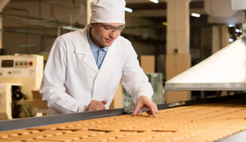 Αλεύρι, θερμότητα, υγραέριο: Ένα «εκρηκτικό» μείγμα στη βιομηχανία μπισκότων – Ένας καθηγητής εξηγεί
