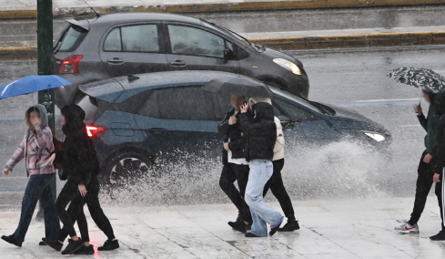 Έκτακτο δελτίο επιδείνωσης καιρού μέχρι το απόγευμα του Σαββάτου για καταιγίδες και χαλάζι, πότε η κακοκαιρία θα χτυπήσει την Αττική