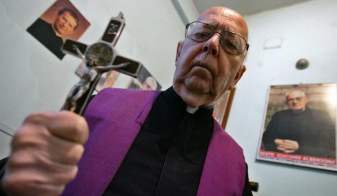 Βρετανός ιερέας ζήτησε τη συνδρομή εξορκιστή μετά από αναφορές για παραφυσικά φαινόμενα